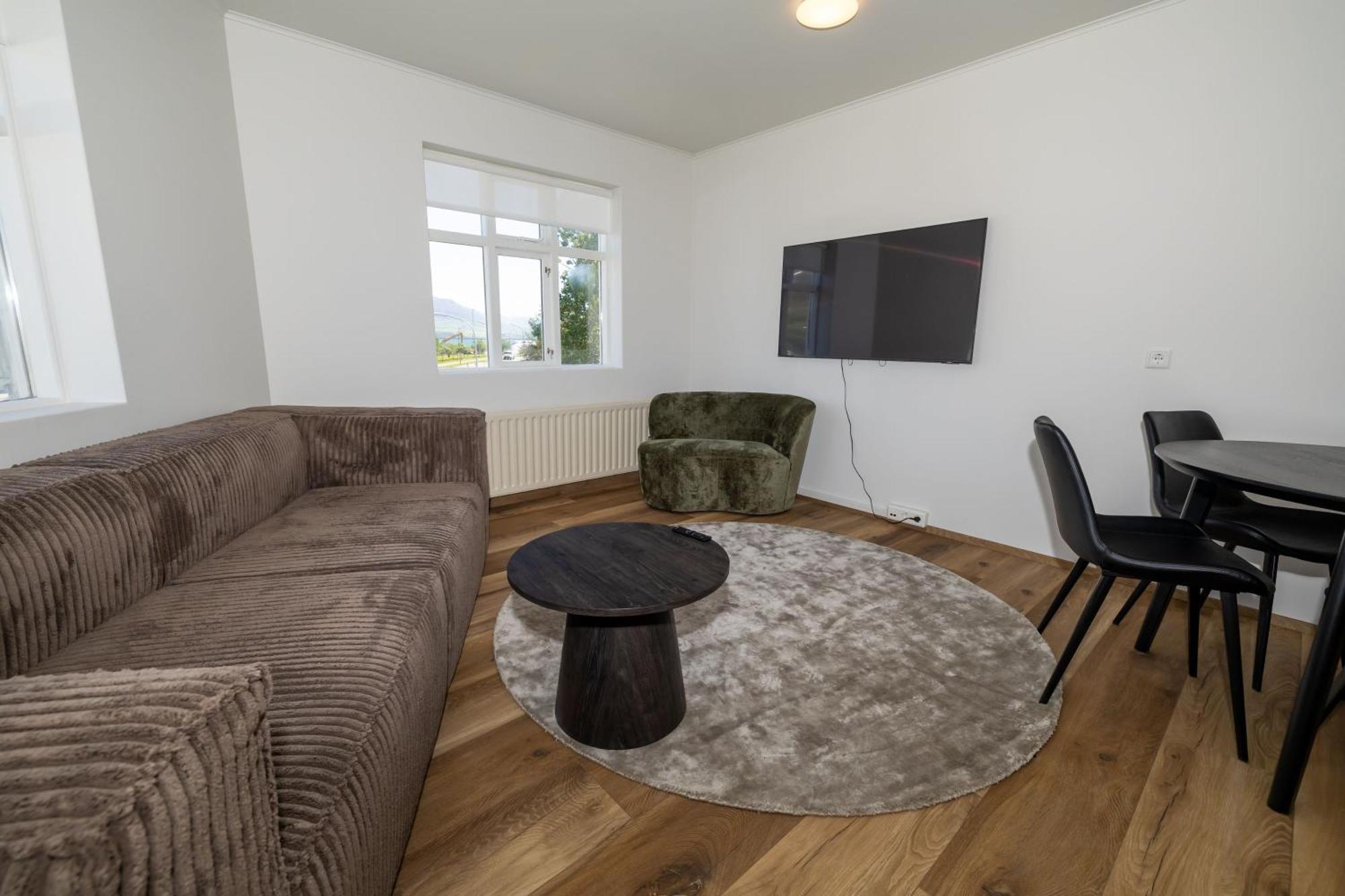 Steinaskjol Apartments آكيورِيْري المظهر الخارجي الصورة
