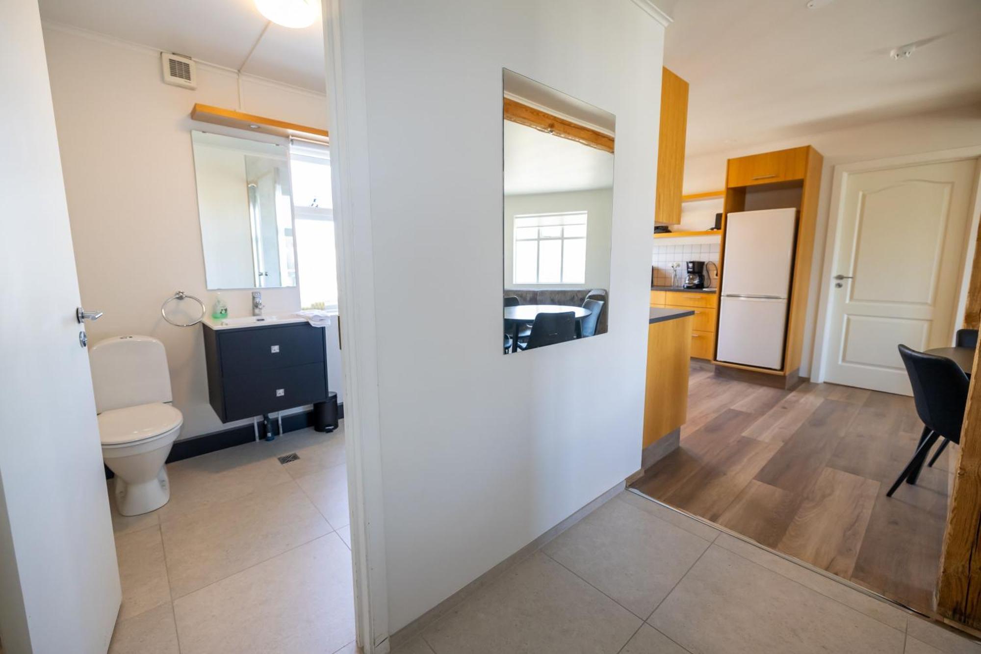 Steinaskjol Apartments آكيورِيْري المظهر الخارجي الصورة