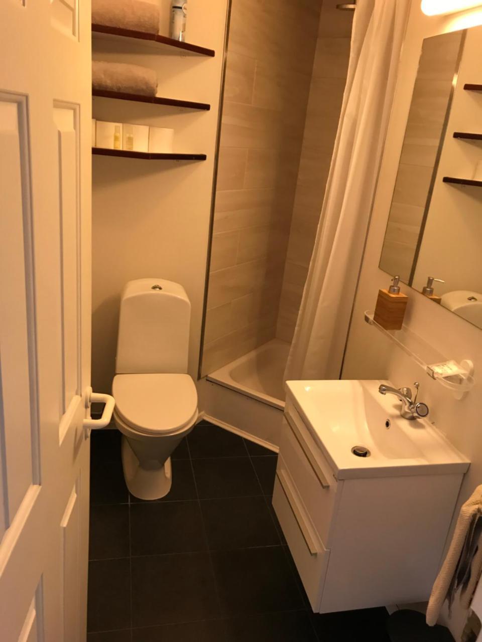 Steinaskjol Apartments آكيورِيْري المظهر الخارجي الصورة