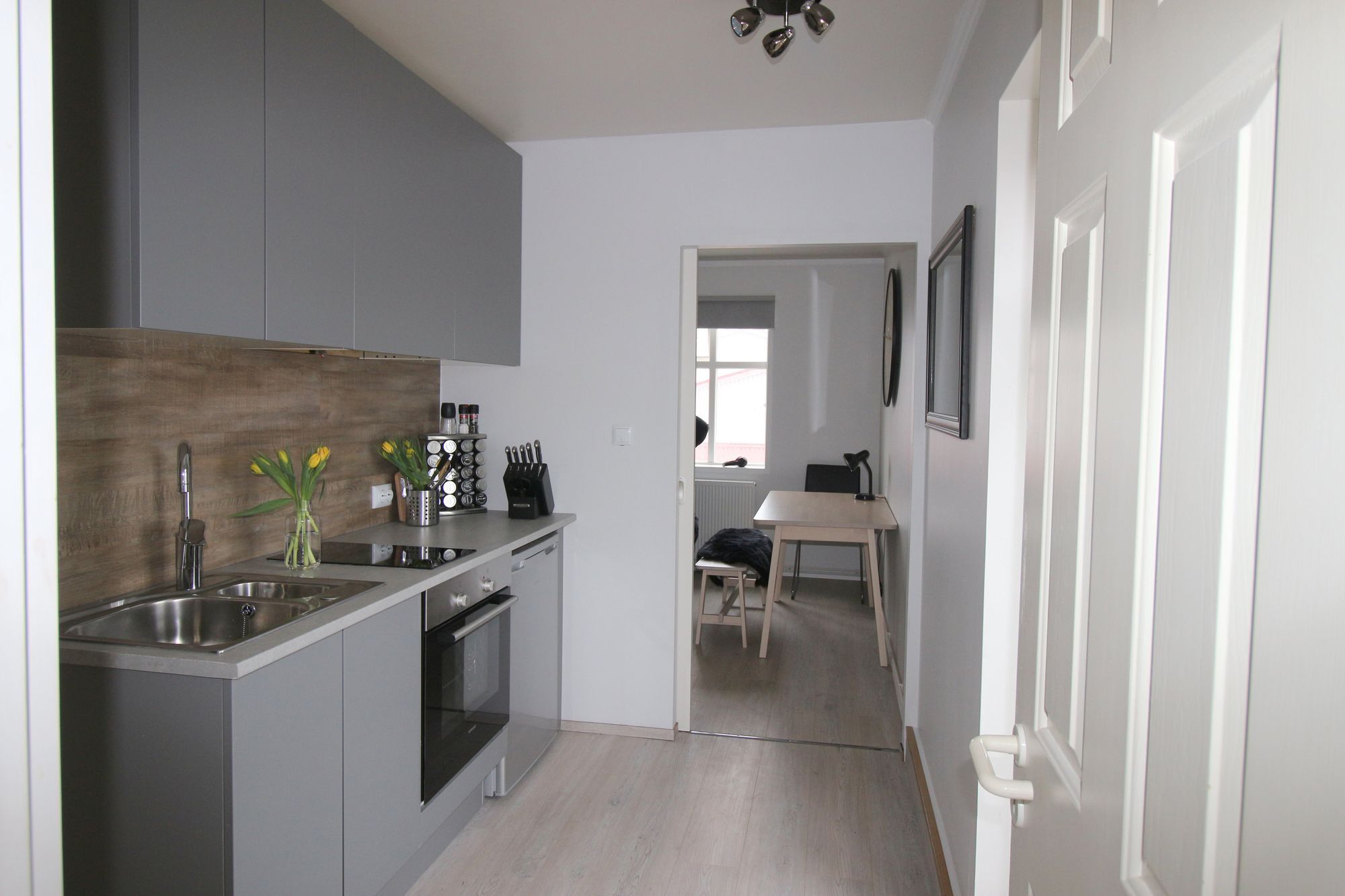 Steinaskjol Apartments آكيورِيْري المظهر الخارجي الصورة